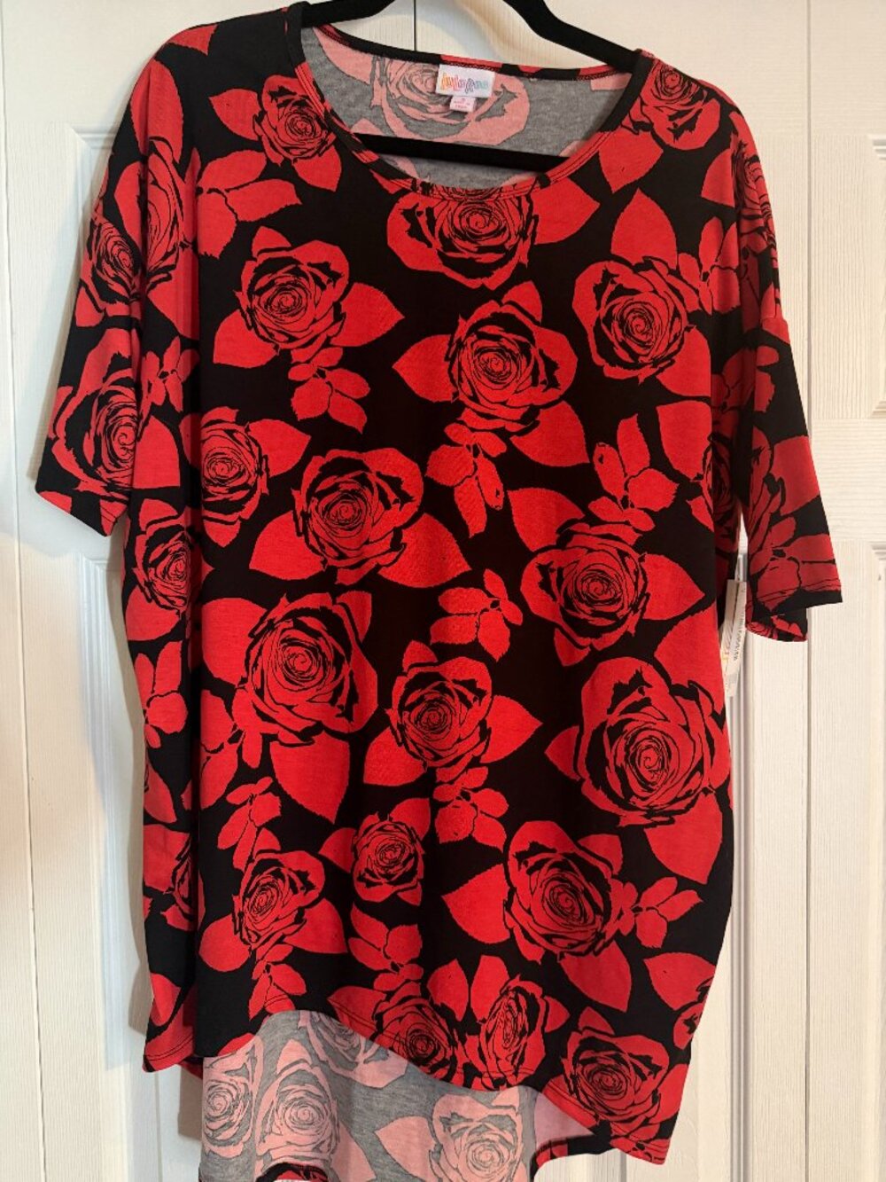 LuLaRoe Rose Irma Top Rose Red & Black S Small NWT